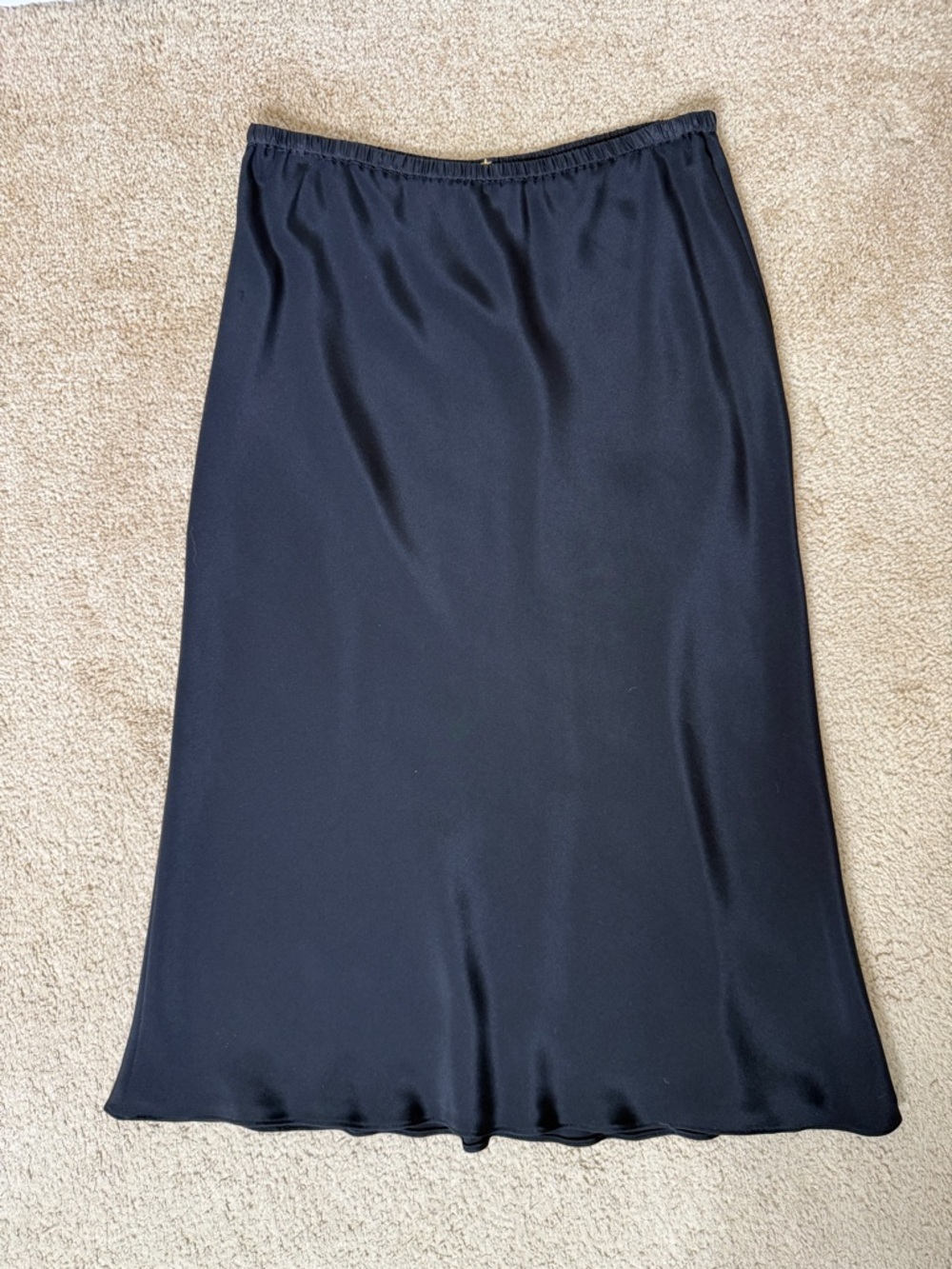 Classic Black Silk Skirt - Women's Simple Silhouette